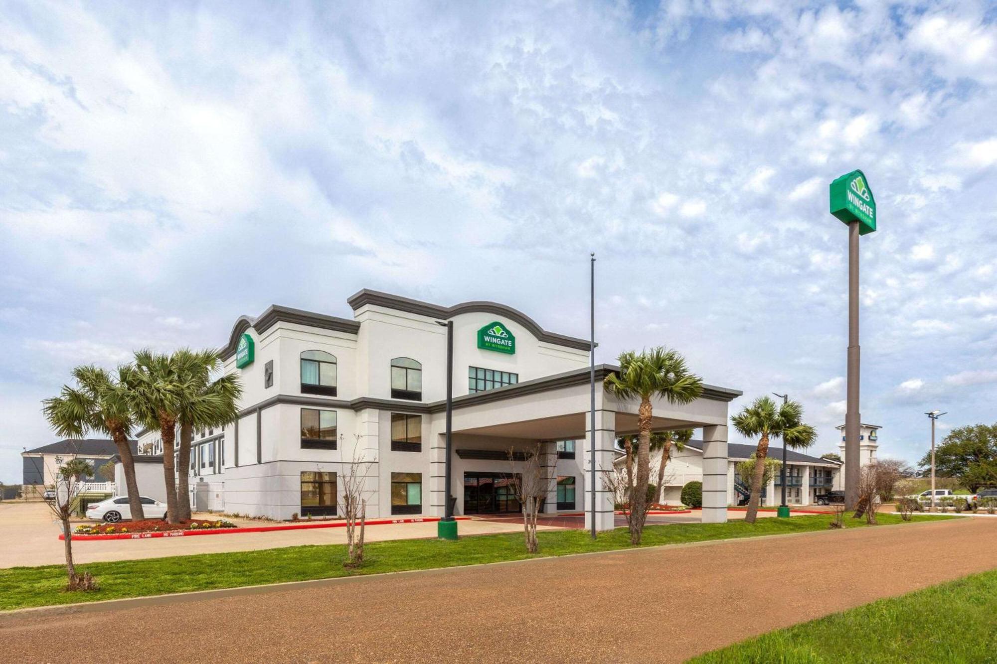 Hotel Wingate By Wyndham Sulphur Near Lake Charles Extérieur photo